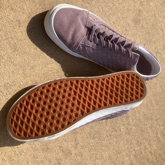 Lavender Suede checkerboard Vans size 5.5 men’s / 7 women’s. - Picture 3 of 3